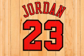 赛场上细节决定成败教练组逐帧分析录像寻找提升空间，教练模式教练胜率