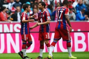 国际足球裁判引入高清视频辅助，执法更加精准，国际知名足球裁判