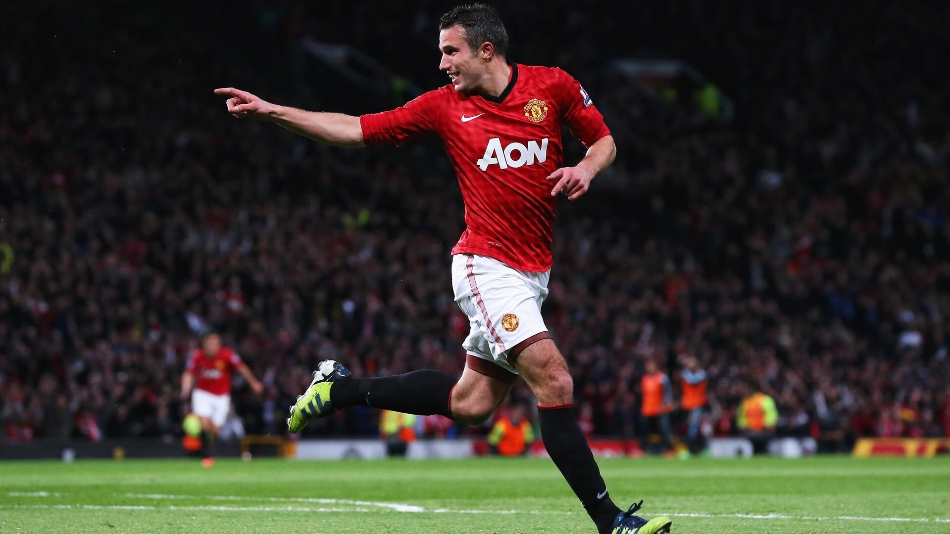 沃顿态度暧昧被问卡塞米罗接班人一笑带过,卡什·沃伦